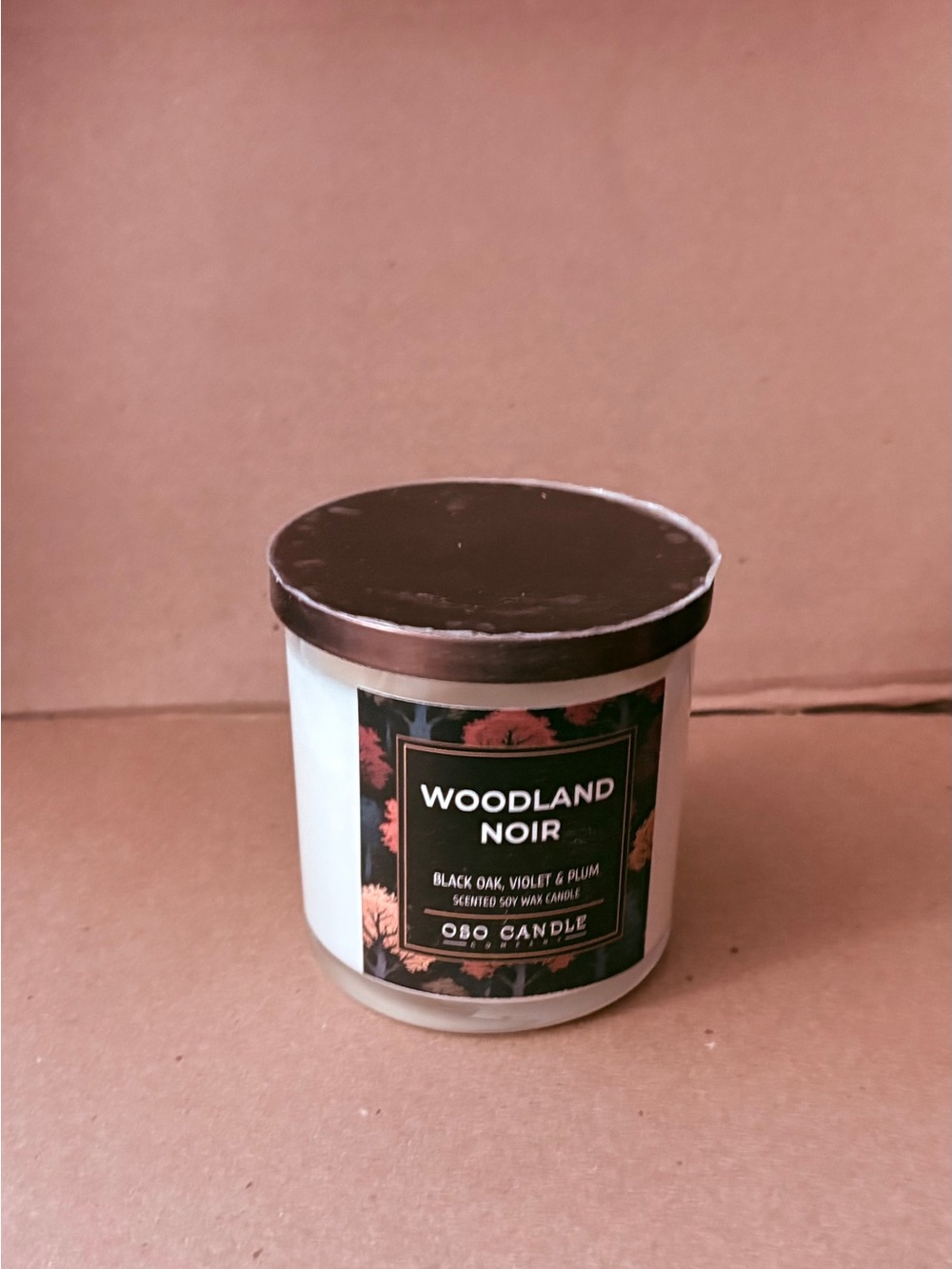 WOODLAND NOIR Scented Soy Candle - Black Oak, Violet & Plum -